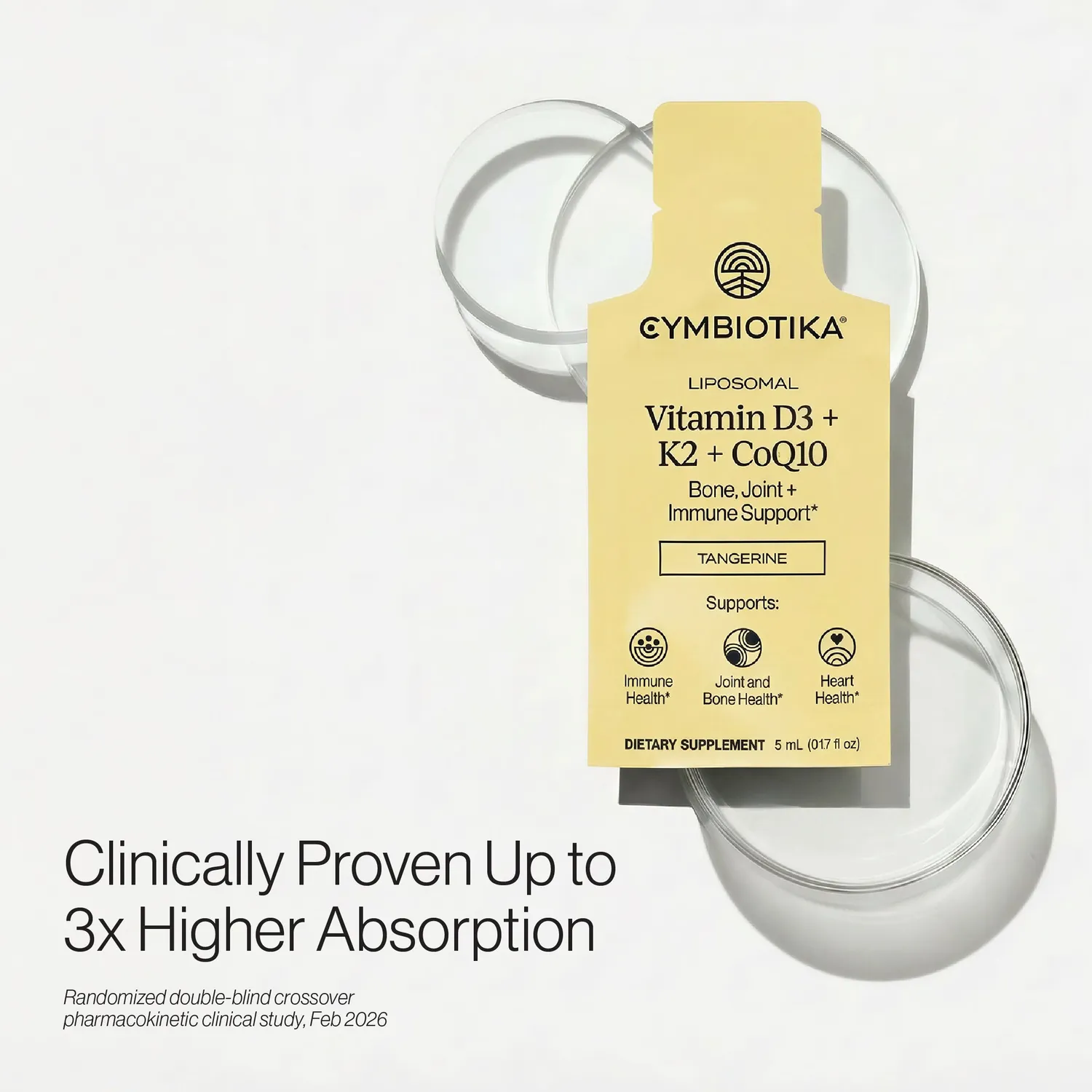 Cymbiotika Liposomal Vitamin D3+K2+CoQ10 poser